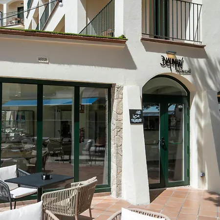 Hotel Coral Boutique By Gaiarooms 4*
